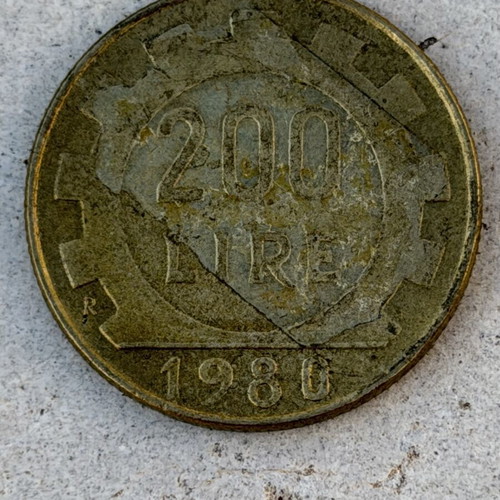200 Lire coin from Italian Republic 1980