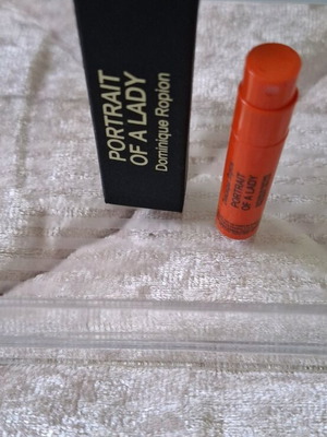 Frederic Malle Portrait of a Lady perfume sample like new