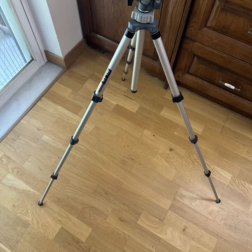 SLIK 500G Camera Tripod used, aluminum, adjustable height