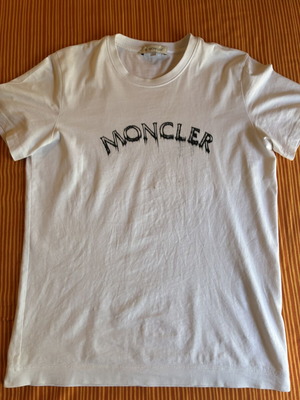 Moncler t-shirt size L, white