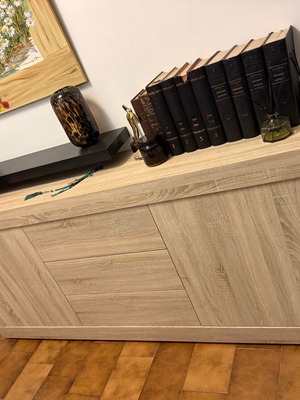 Modern Minimal Buffet like new with ample storage space