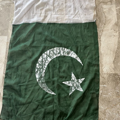 Pakistani flag used, dimensions 110x70 cm