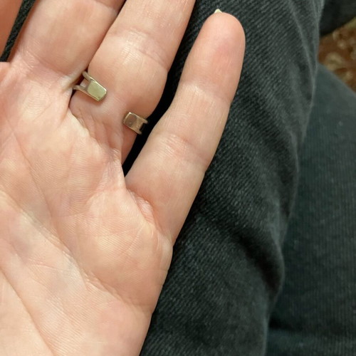 Ring with clear quartz used