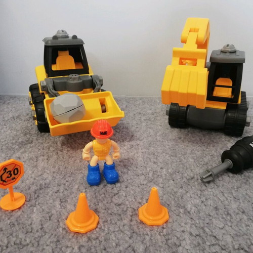 Toys package bulldozer and crane like new