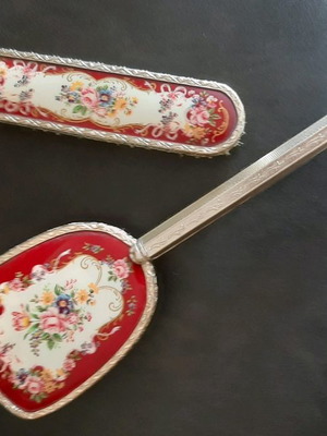 Women’s toilet brushes used, 1960 set of 2 with floral design