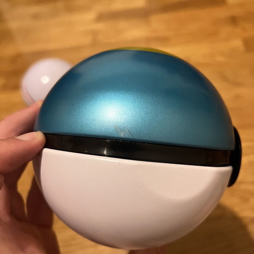 Pokeball Pokémon set of two like new