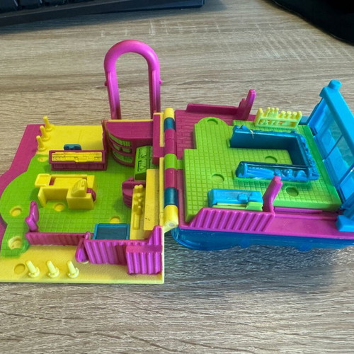 Polly Pocket 10th Anniversary Supermarket Grocery Store used 2006