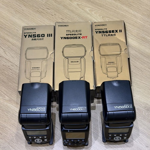 Yongnuo Speedlight Flash Set for Canon like new, 3 pieces