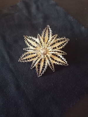 Silver ornate brooch from the '60s like new, 5cm diameter