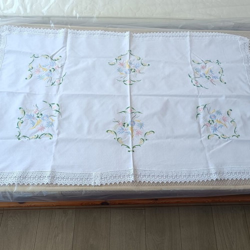 Vintage embroidered tablecloth 1.35×0.83m used, colorful floral design