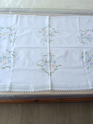 Vintage embroidered tablecloth 1.35×0.83m used, colorful floral design