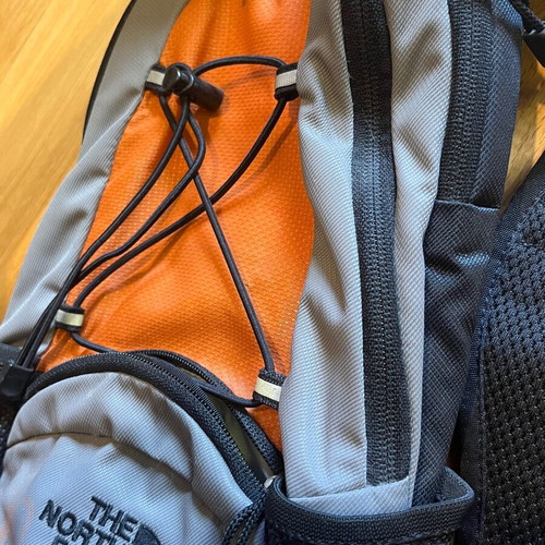 North Face small hiking bag like new