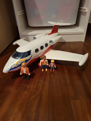 Playmobil Airplane with Two Travelers and Pilot like new