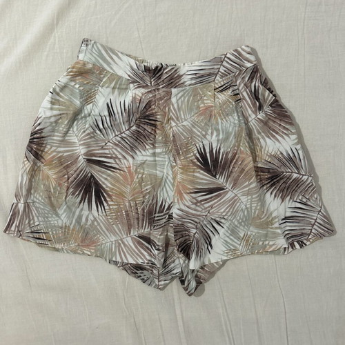 H&M fabric shorts like new, size XXS