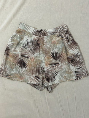 H&M fabric shorts like new, size XXS
