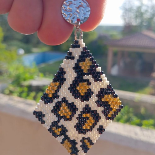 Handmade Apefthon earrings new, white and multicolored