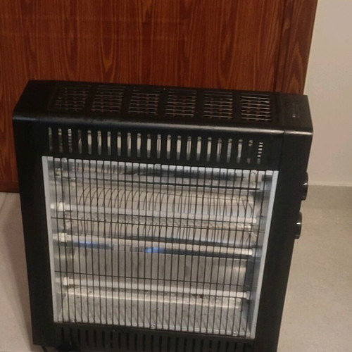 Σόμπα με λάμπες quartz 2200w μεταχειρισμένη