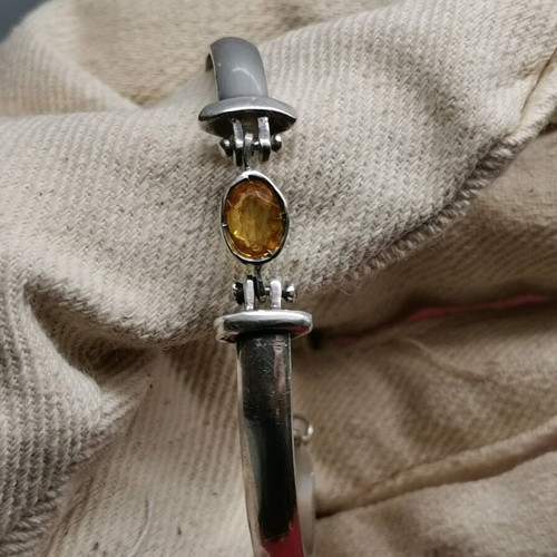 Silver bracelet like new with stone