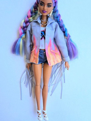 Barbie Extra Doll #5 like new