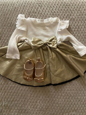 Baby dress and shoes used for 3-6 months