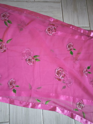 Vintage μαντήλι floral σε μεγάλο μέγεθος σαν καινούργιο, φούξια