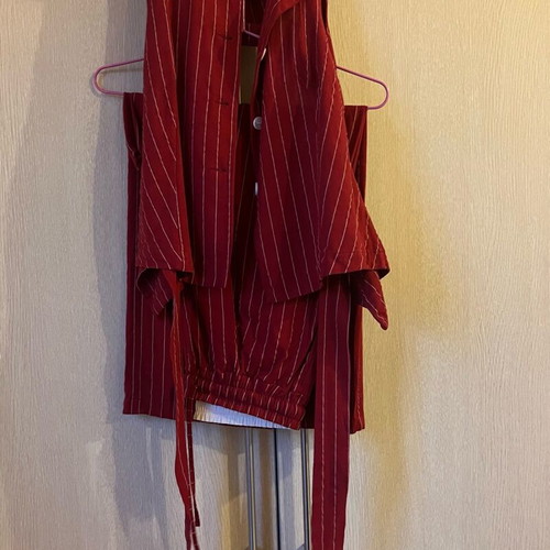 Lumina set red with stripes used