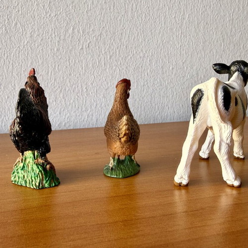 Papo & Schleich Farm Animal Figures like new, rooster, hen and cow