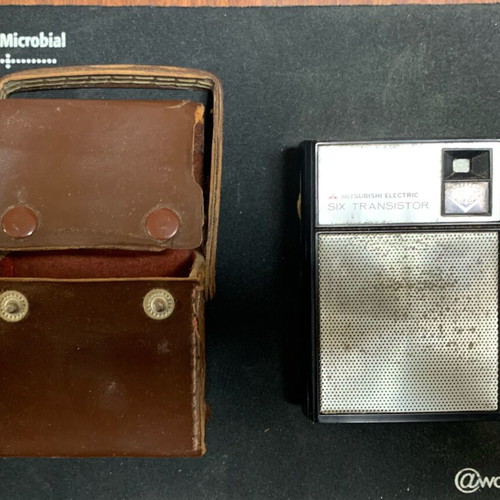 Vintage Mitsubishi Electric Six Transistor radio used with leather case