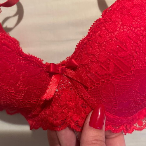 Bra 85B with full padding red new