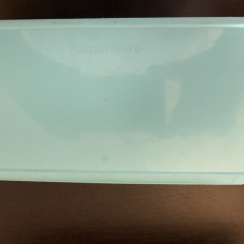 Angry Birds Tupperware 980ml collectible, like new