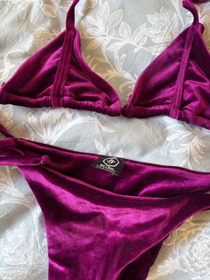 Be a Bee Couture bikini set purple velvet like new, size small