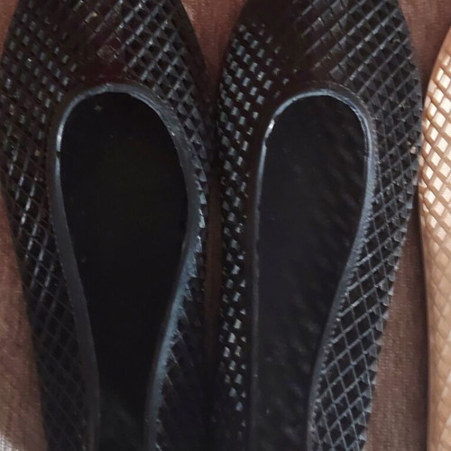 Buffalo beach slippers like new, black size 38-39