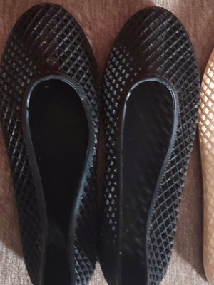 Buffalo beach slippers like new, black size 38-39