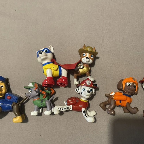 PAW Patrol set of 7 figures including Chase, Marshall, Zuma, Rocky, Tracker