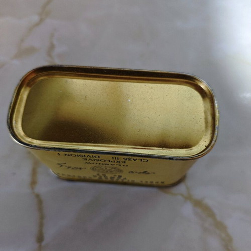 Metal box used from Nobel Glasgow 62 smokeless powder