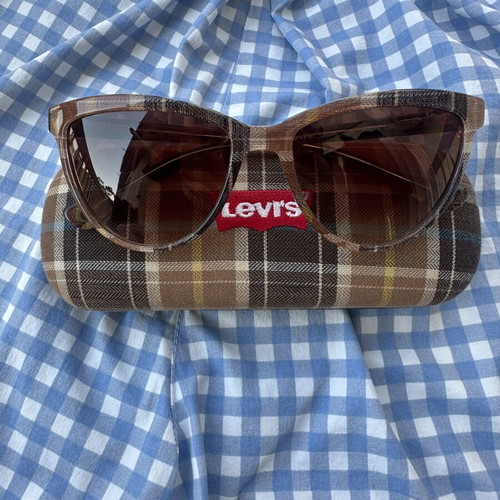 Levi's sunglasses new, brown