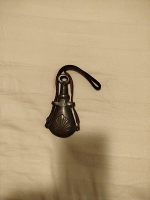 Antique powder flask 1850, used, excellent condition