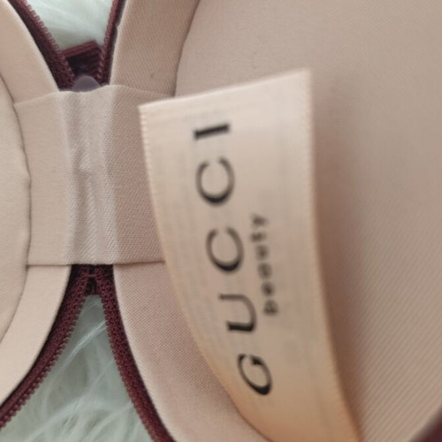 Gucci Beauty round cosmetic case, burgundy