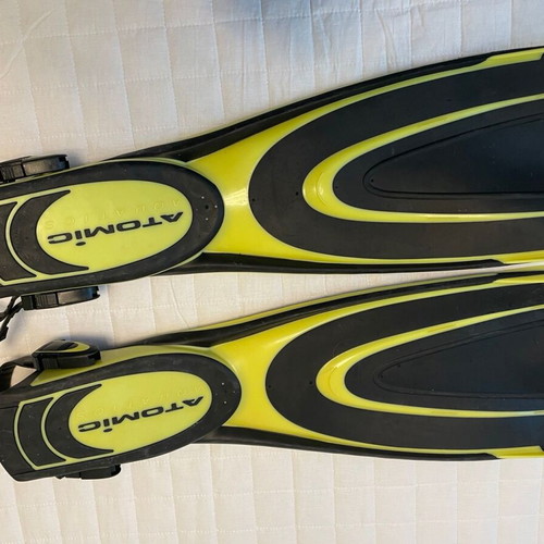 Atomic Aquatics Blade Fins Large, open heel diving fins