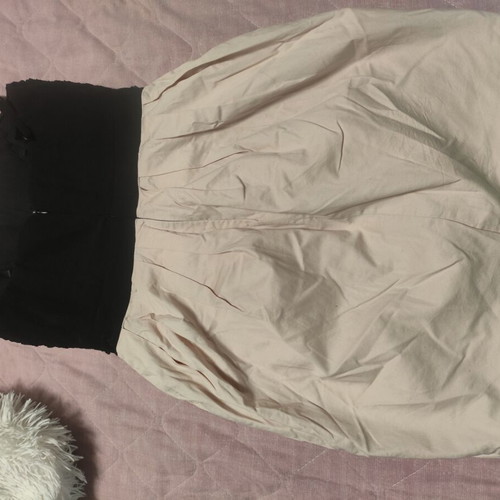 Dress balloon style used, black and beige, missing some beads