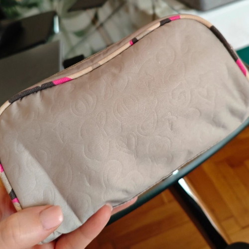 Estée Lauder Beige Monogram Logo Toiletry Bag New