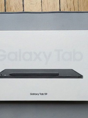 Samsung Galaxy Tab S9 12GB 256GB Graphite tablet with keyboard and 2 covers
