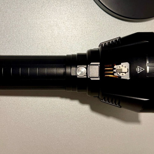 Imalent MS18 flashlight like new 100,000 lumen