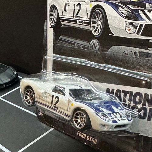 Hotwheels Silver Series Ford GT40 new, sealed