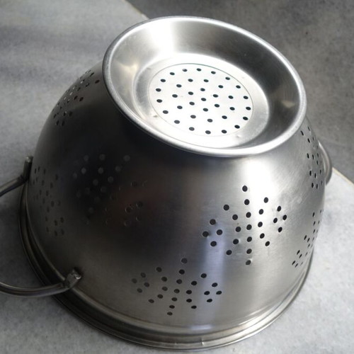 Large stainless steel colander like new