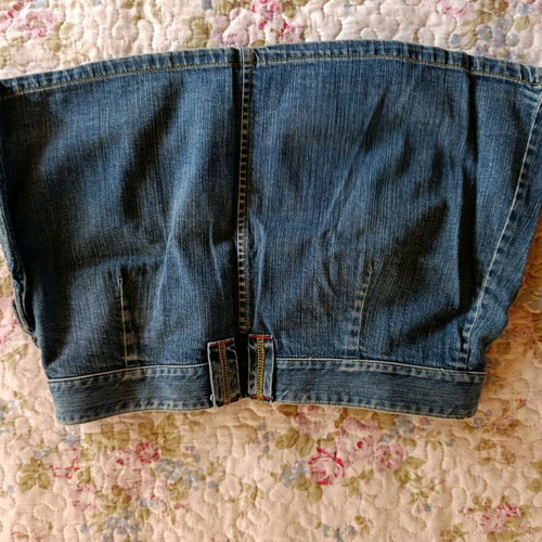 Toi & Moi mini denim skirt Large new with pocket