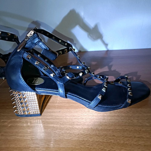 Exe women's black sandals used, size 41