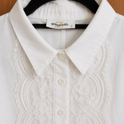 DejaVu white blouse with lace and ruffles size S like new