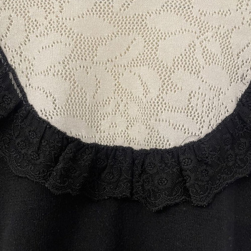 Knitted top with puffed sleeves and bustier like new, size M, black and beige