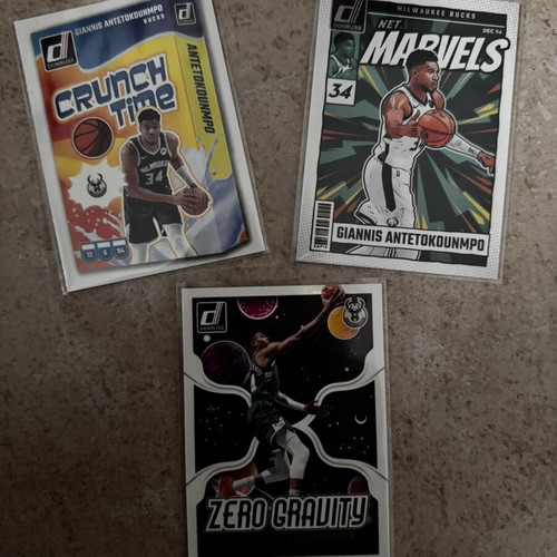 Giannis Antetokounmpo insert cards, set of 3